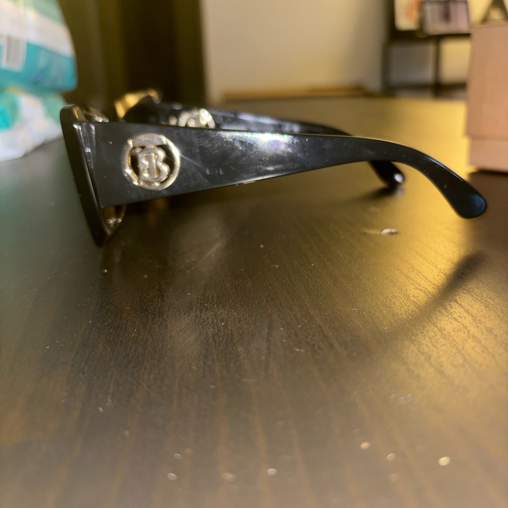 Burberry Black Oversized Square Sunglasses with Gold TB Emblem with case - Picture 7 of 7